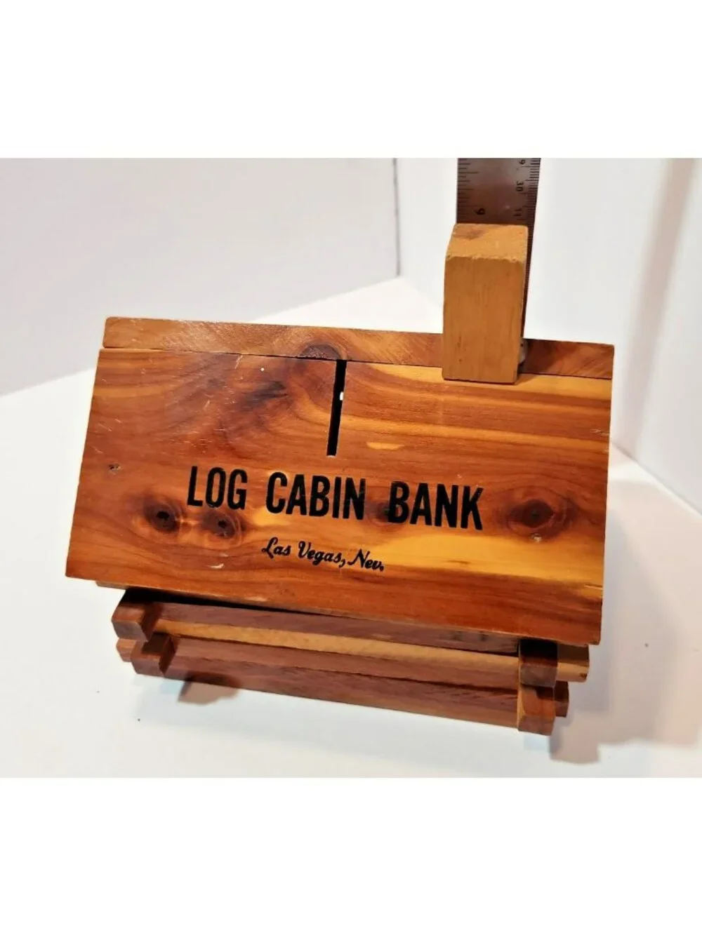 Vintage Log Cabin Cedar Bank - Las Vegas Nevada Souvenir With Stopper